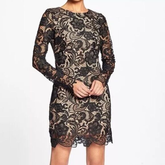NWT Dress the Population Jessica Lace Mini Dress
Small-E10 - Picture 2 of 3